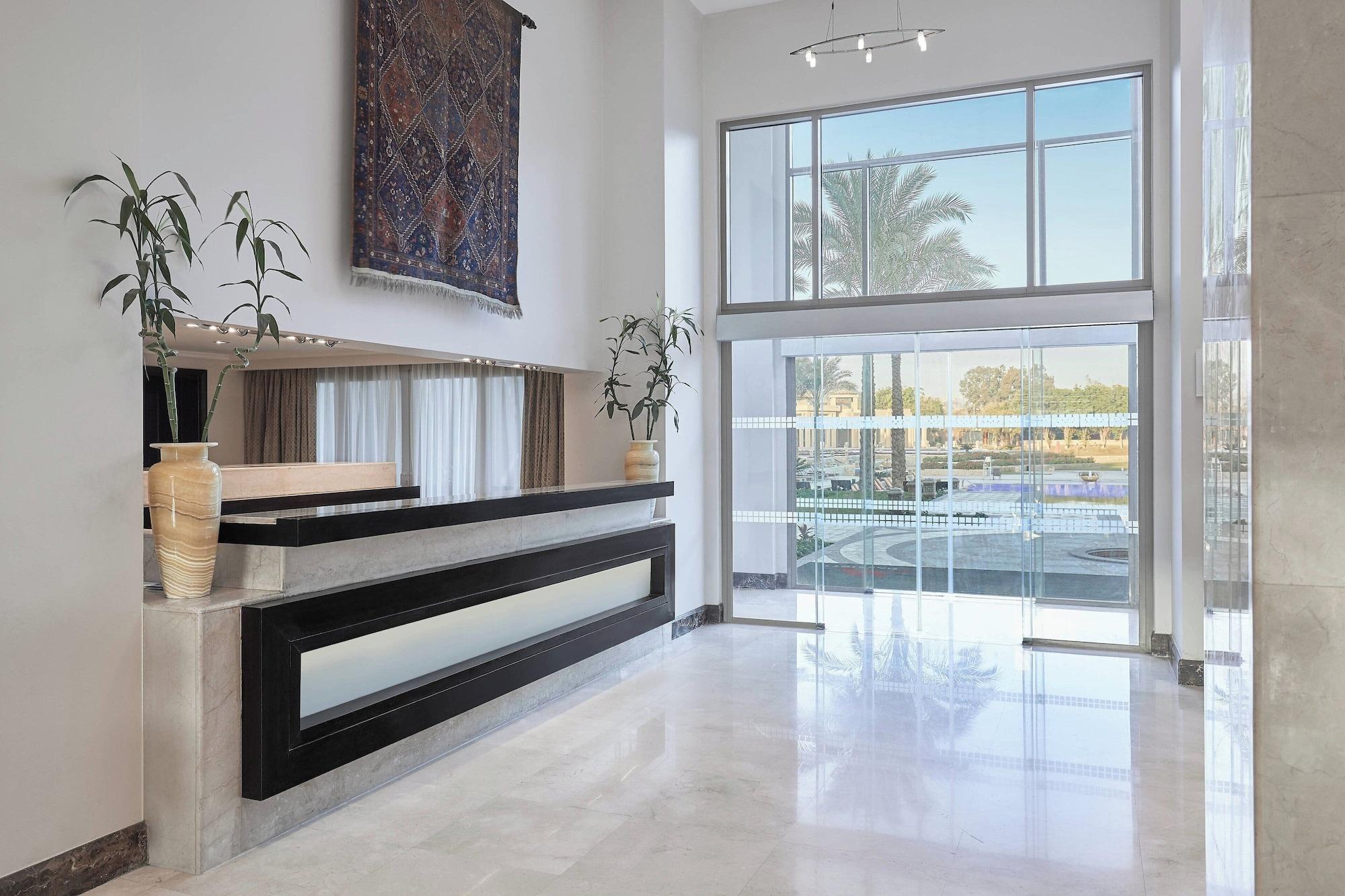Vista Lobby Marriott Mena House Cairo