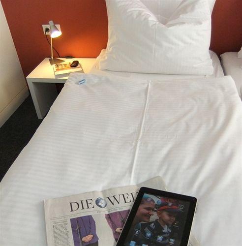 Varios Mk Hotel London