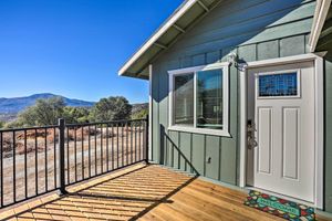 Alquiler Vacacional - Oakhurst Duplex ~ 13 Mi to Yosemite National Park!