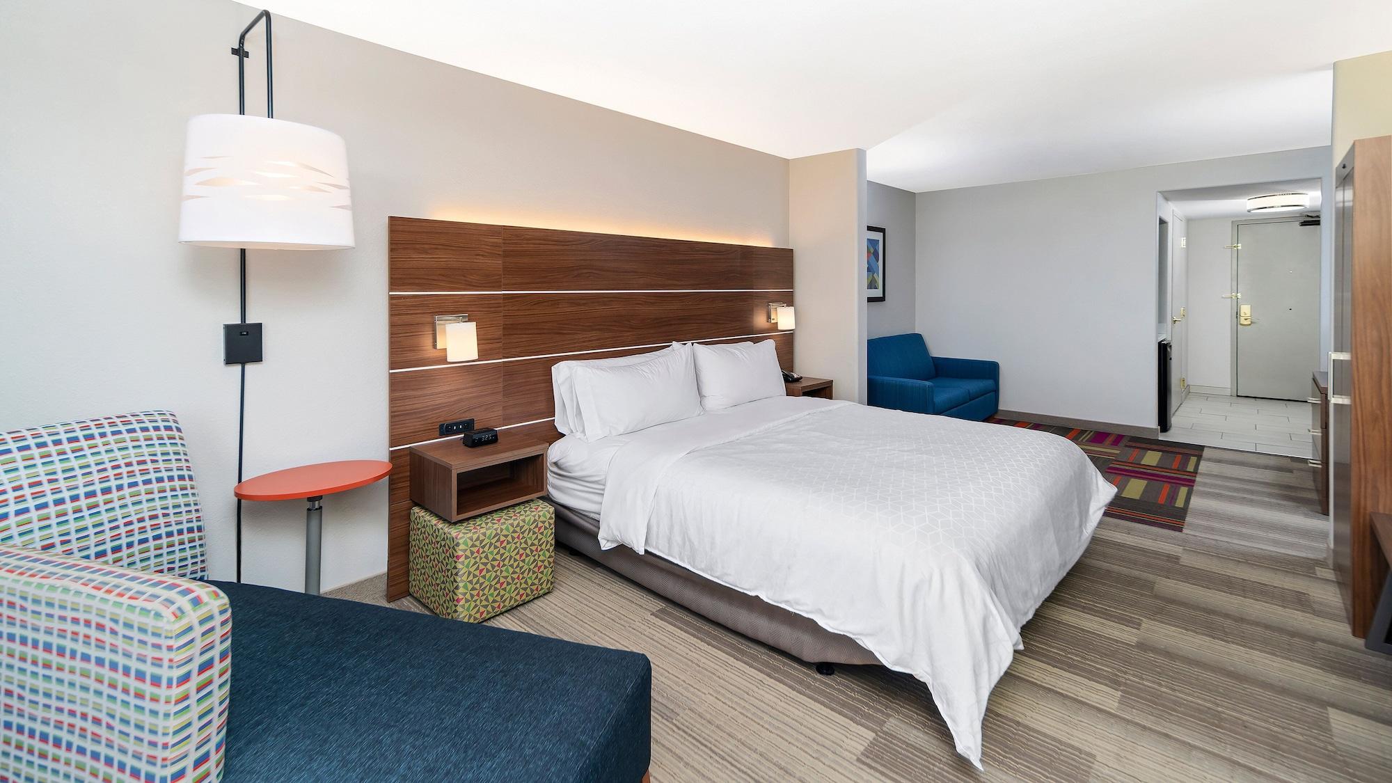 Habitación Holiday Inn Express & Suites Dinuba West by IHG
