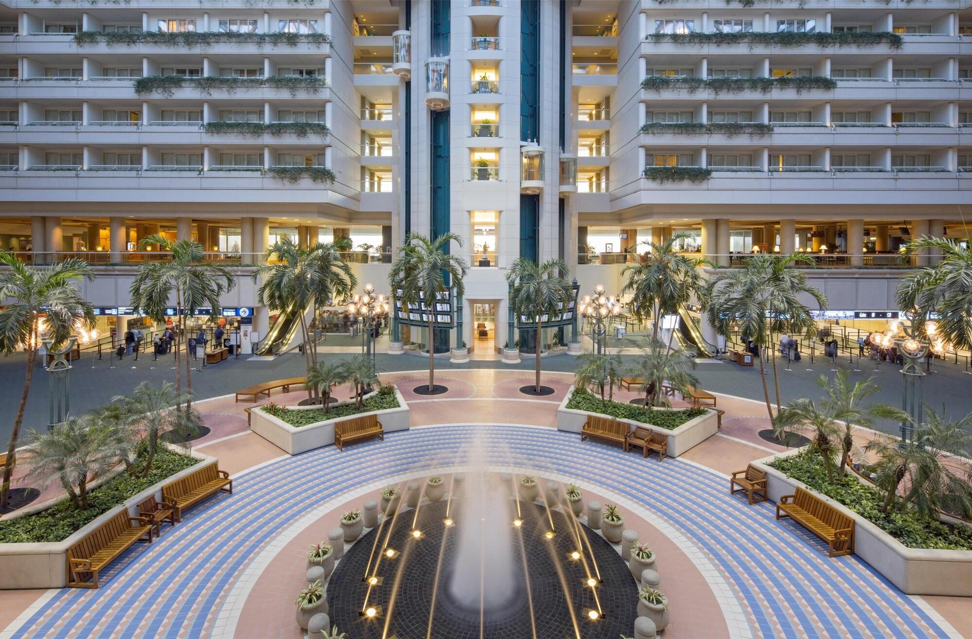 Vista Exterior Hyatt Regency Orlando International Airport