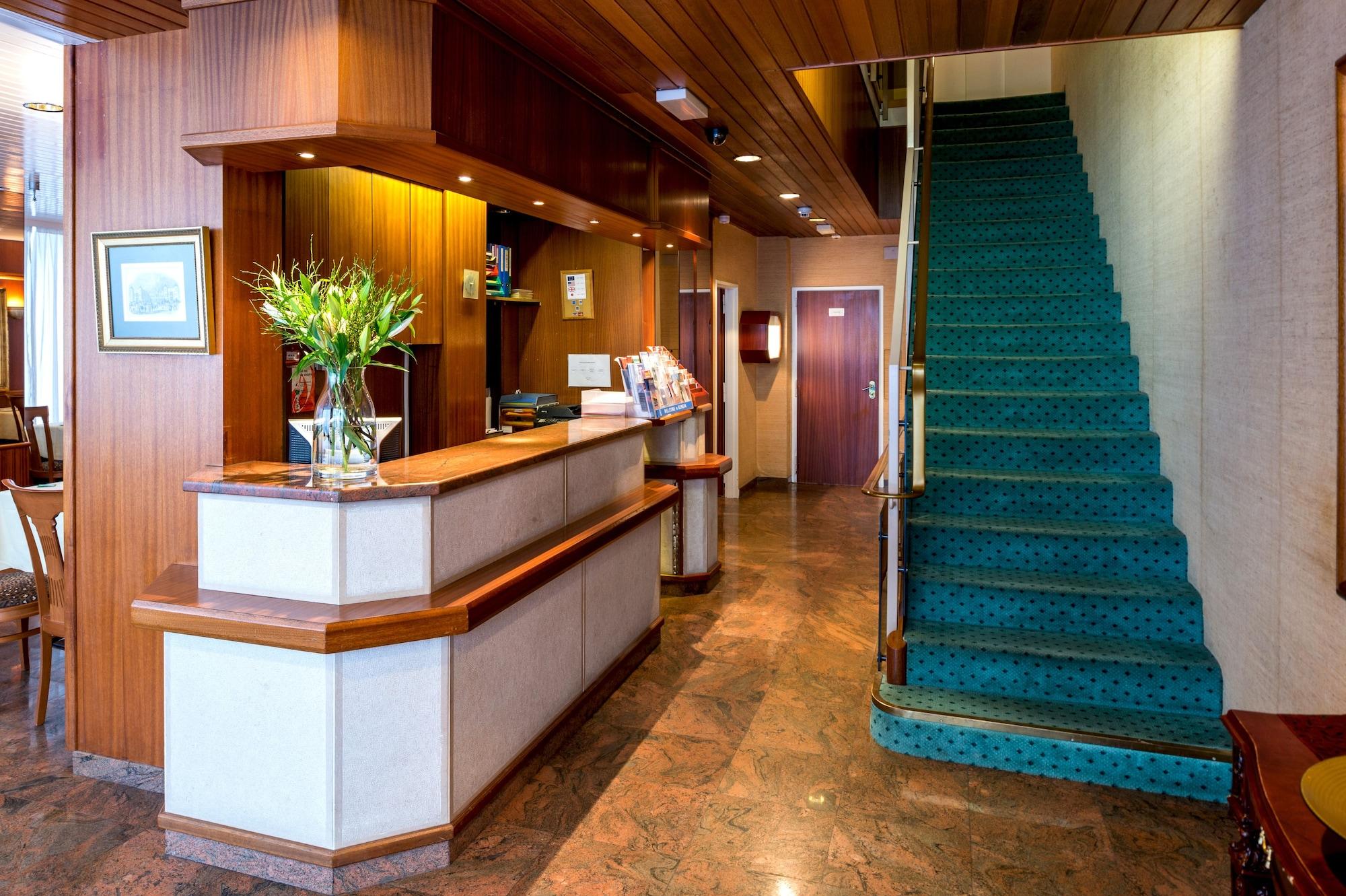 Vista Lobby Hotel Churchill