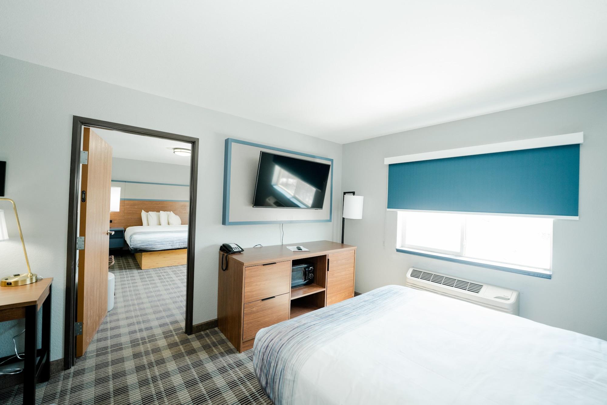 Habitación AmericInn by Wyndham Tomahawk