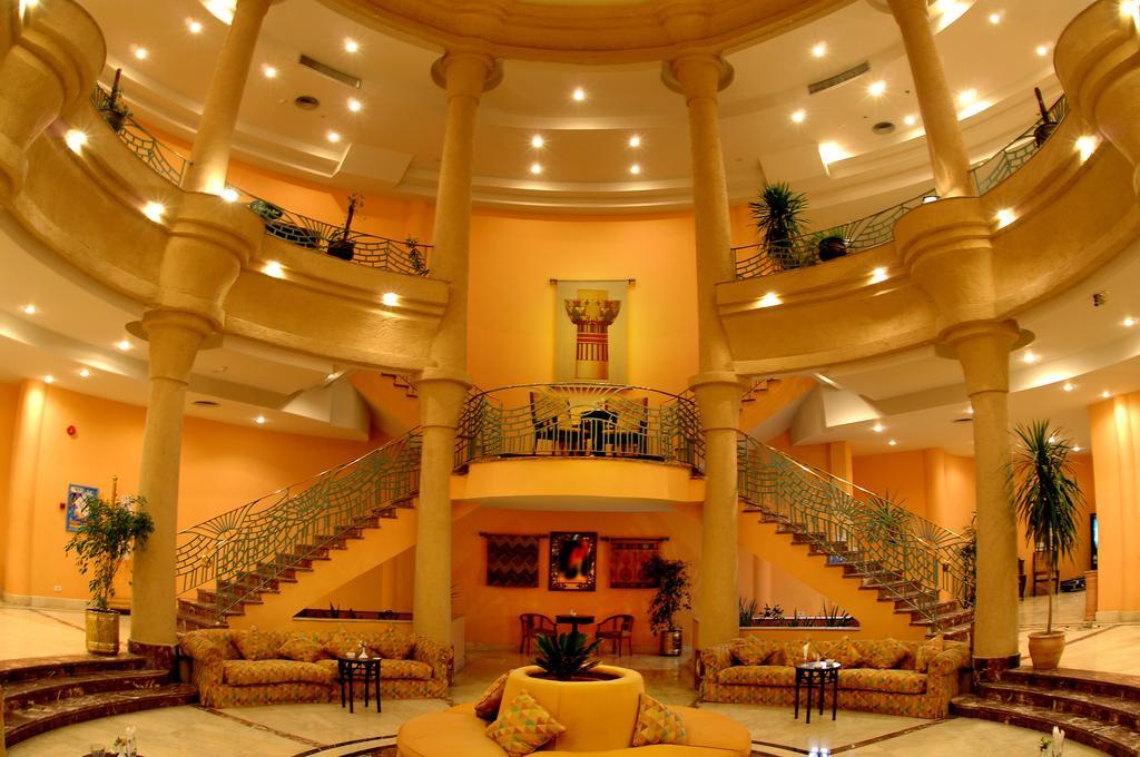 Vista Lobby Parrotel Aquapark Resort