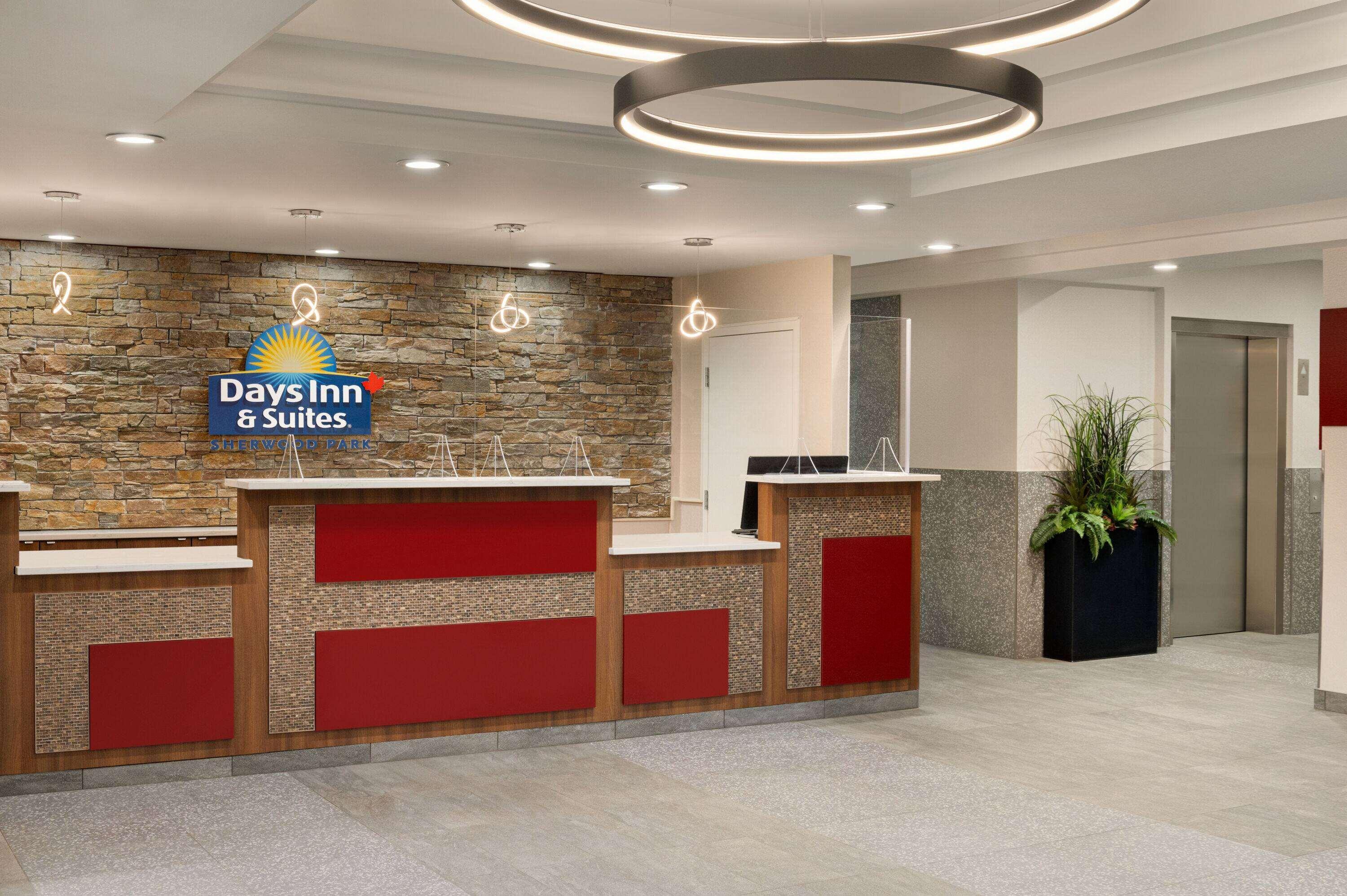Vista Lobby Days Inn & Suites by Wyndham Sherwood Park Edmonton