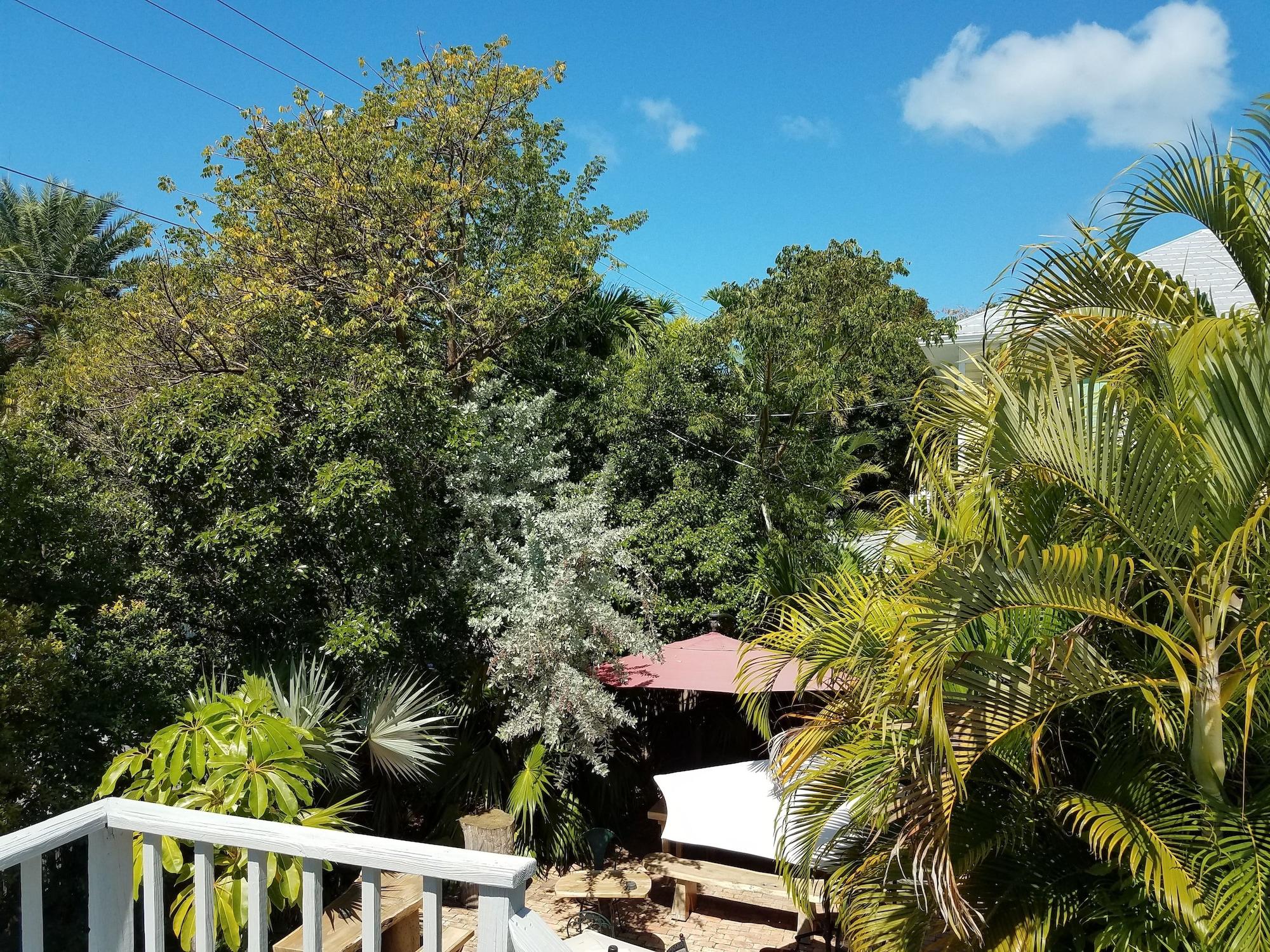Comodidades del Alojamiento Authors of Key West Guest House