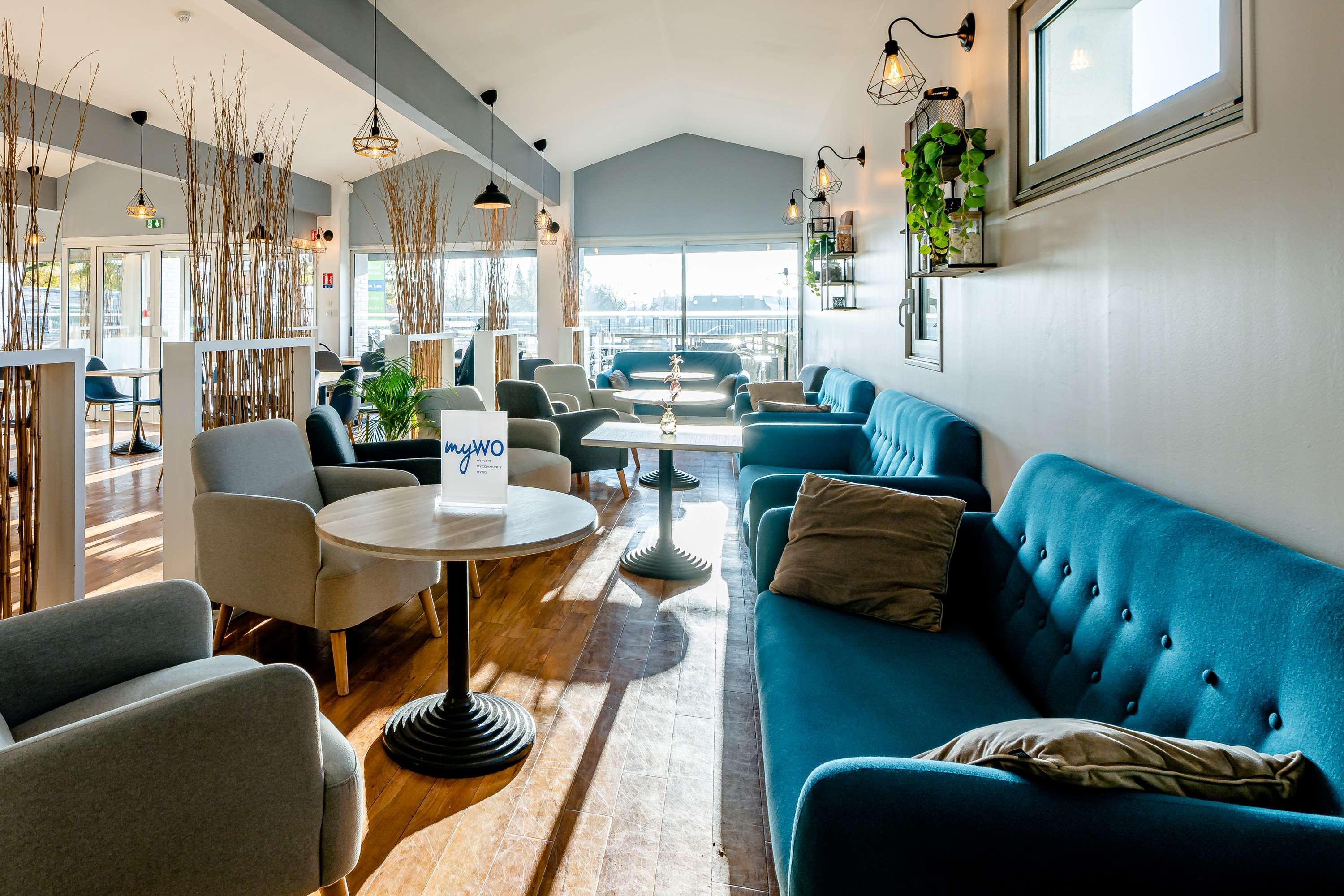 Bar/Salón Sure Hotel by Best Western Bordeaux Lac