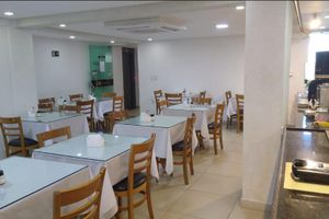 Alojamiento - GOIANA PALACE HOTEL - fácil acesso a fabrica da jeep.
