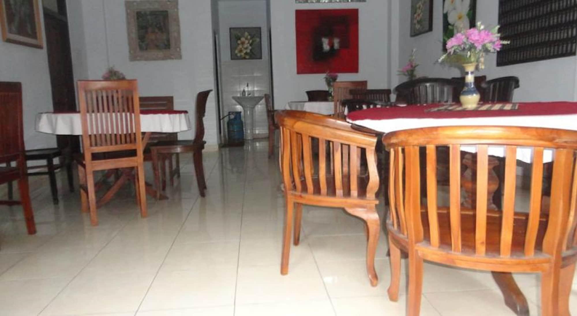 Restaurant Warsa Garden Bungalows