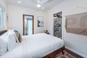Alquiler Vacacional - Charming 2-bedroom cottage in lovely Santa Barbara with WiFi, AC