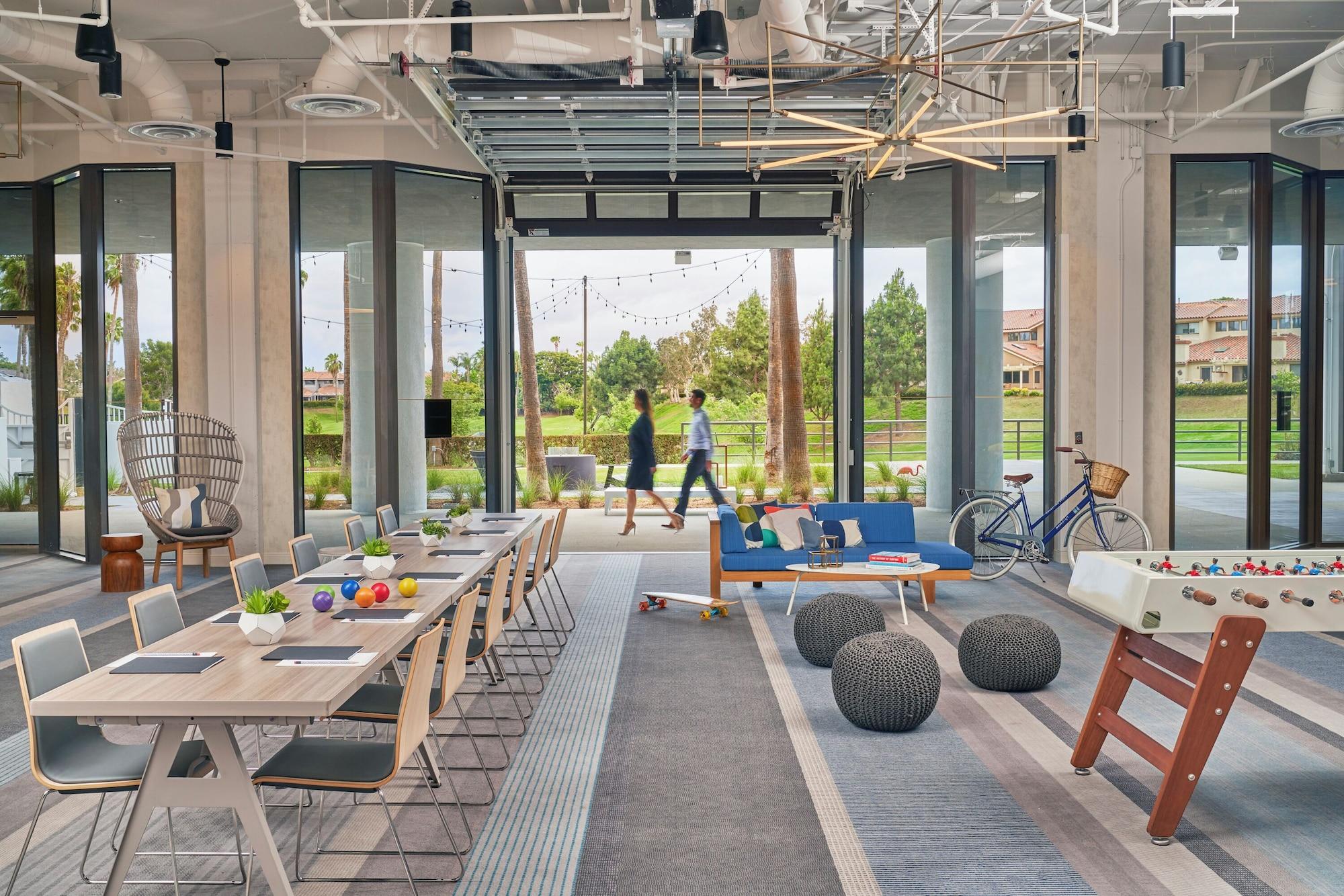 Vista Exterior Westdrift Manhattan Beach, Autograph Collection by Marriott