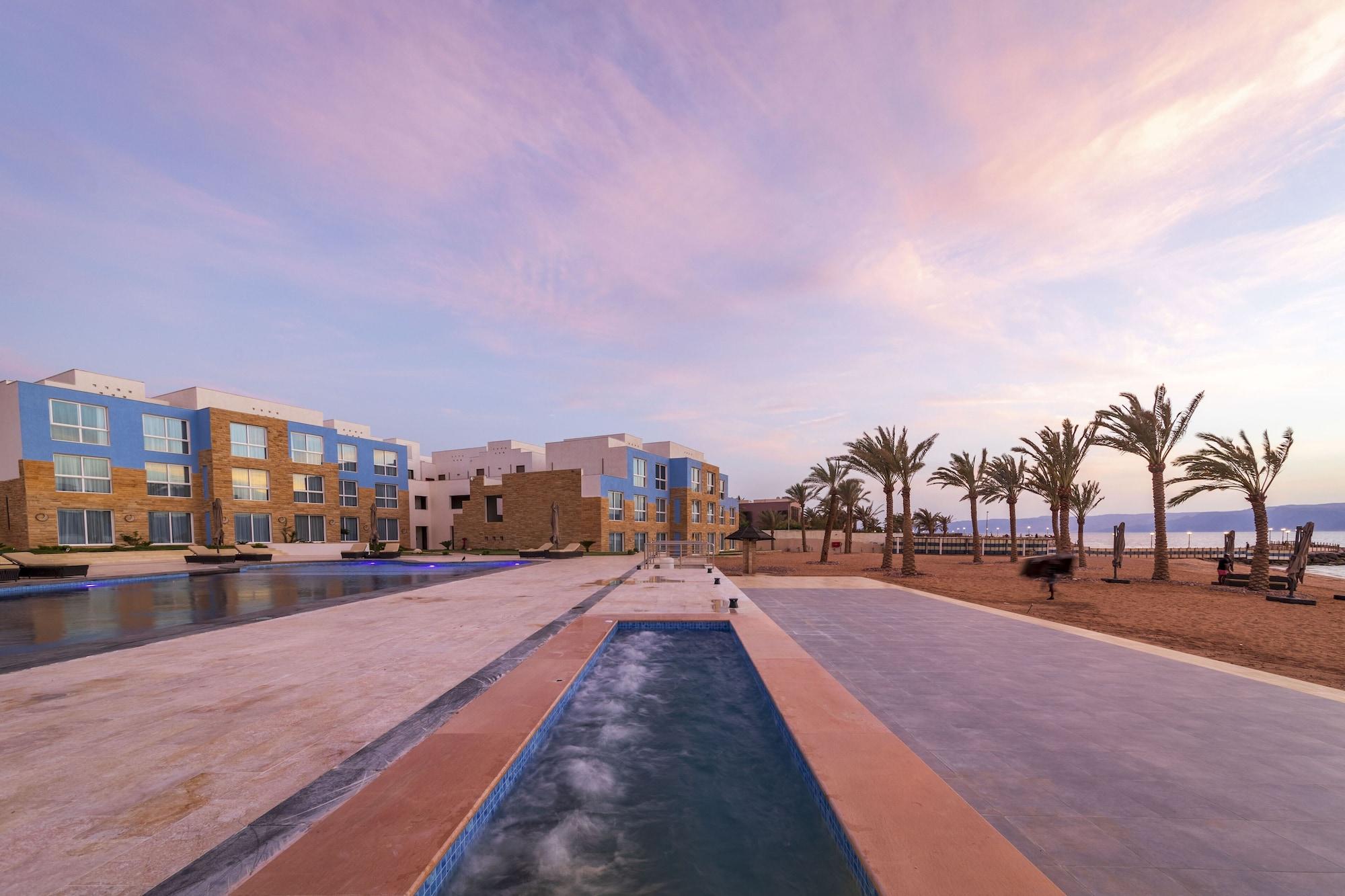 Vista Exterior Luxotel Aqaba Beach Resort & Spa Only 15 years plus