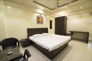 Alojamiento - Hotel Suresh Inn