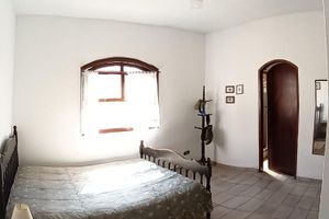 Alquiler Vacacional - House with pool in upscale neighborhood