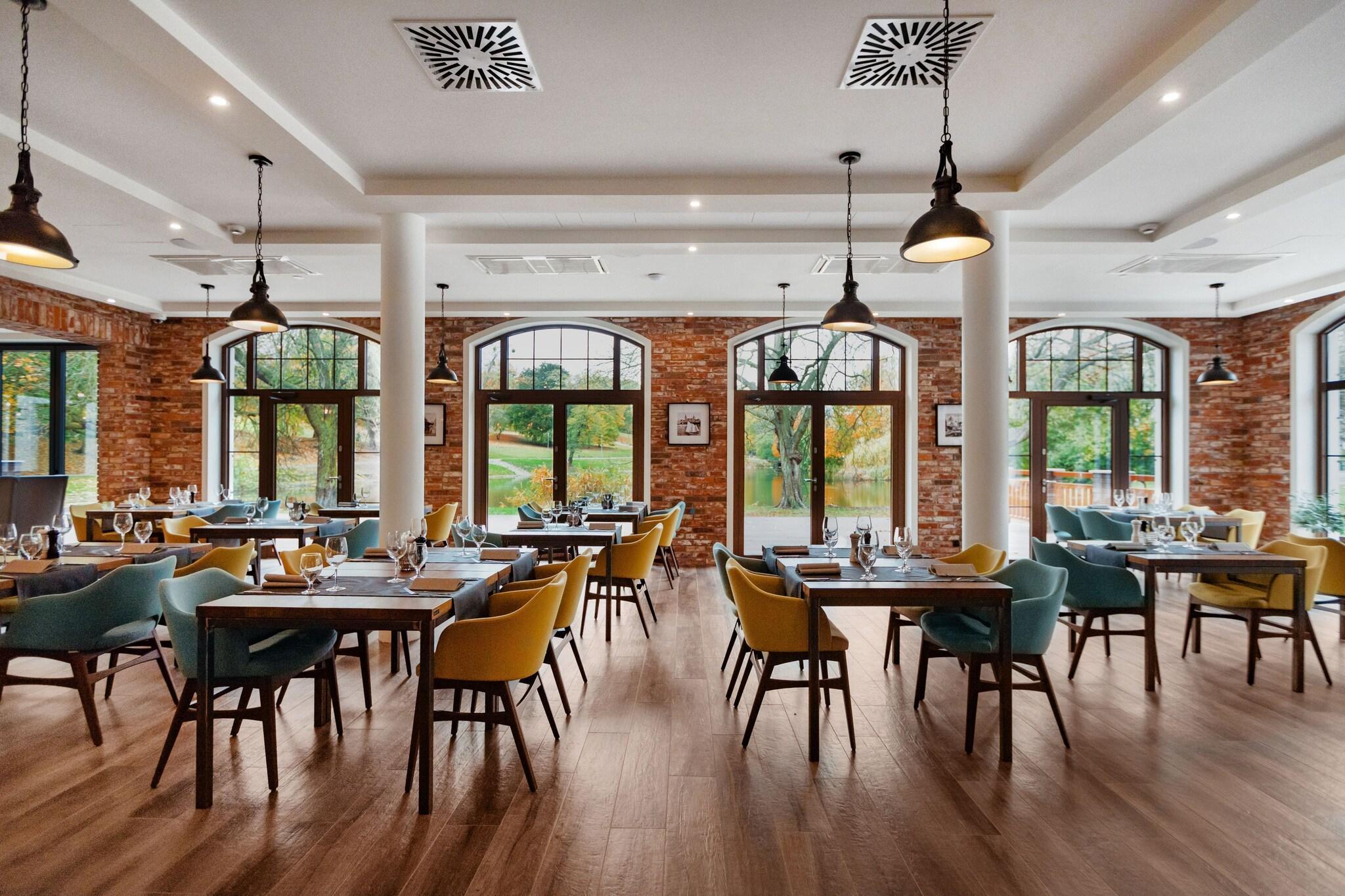 Bar/Salón Grand Park Hotel