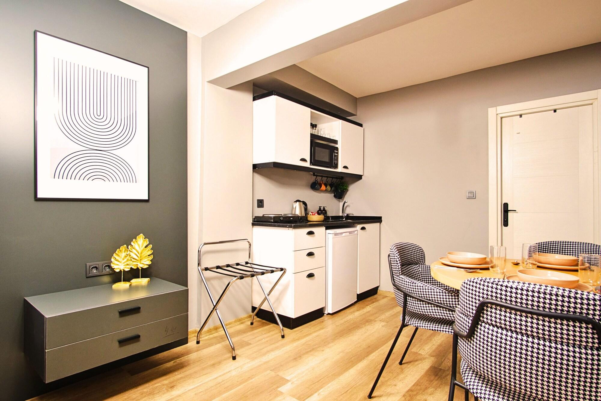 Set de Habitación TAKS-INN Suites