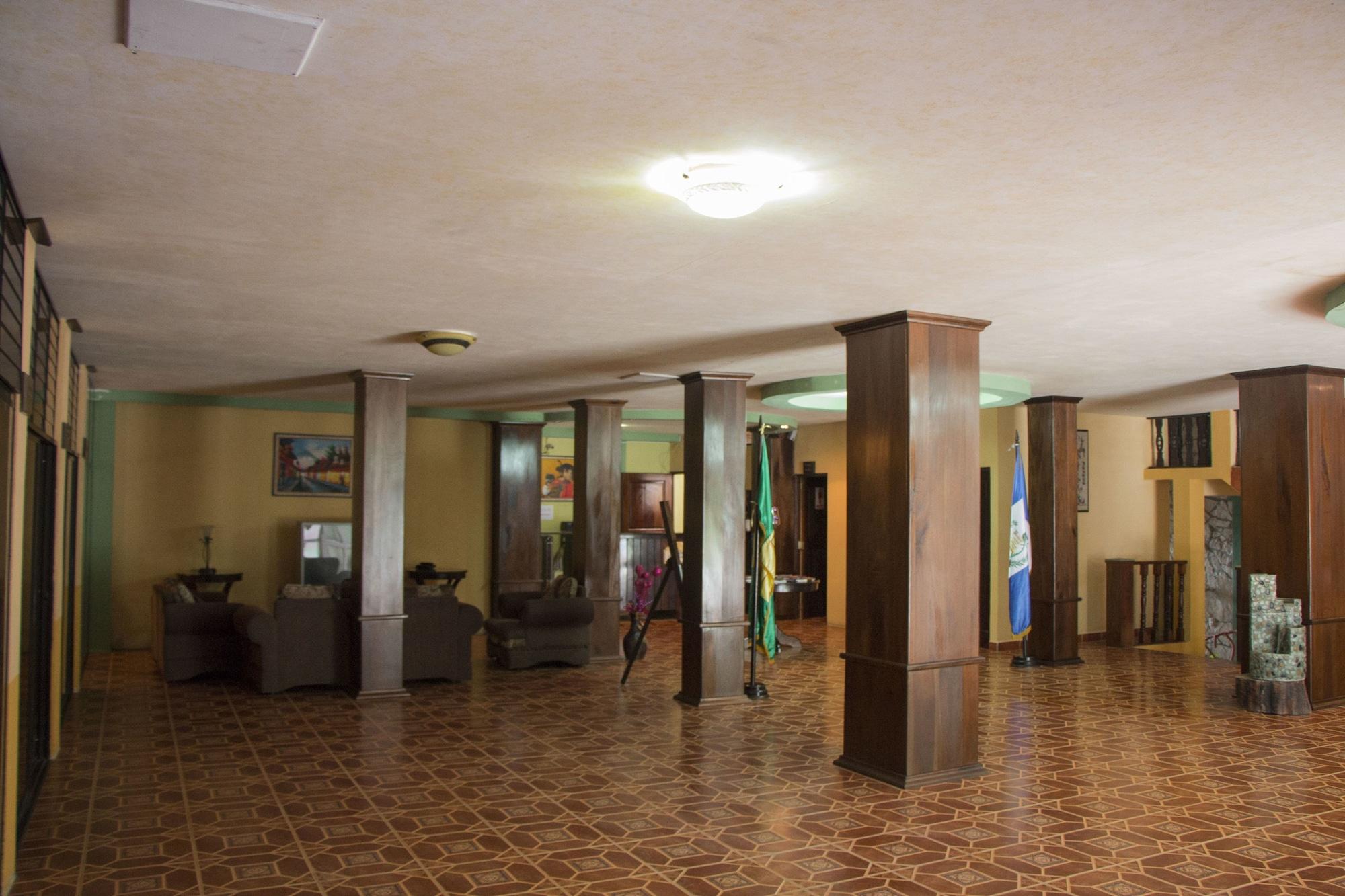 Vista Lobby Hotel La Ribiera del Lago Peten Itza