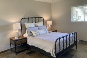 Alojamiento - Private Casita with citrus trees and mountain views on grounds of Arcadia estate