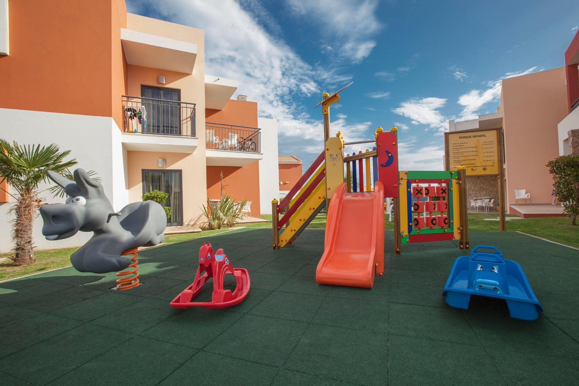 Instalaciones Recreativas Vitors Village