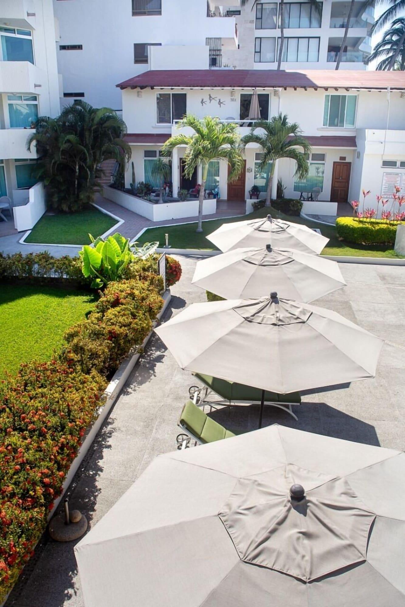 Vista Exterior Suites Costa Dorada