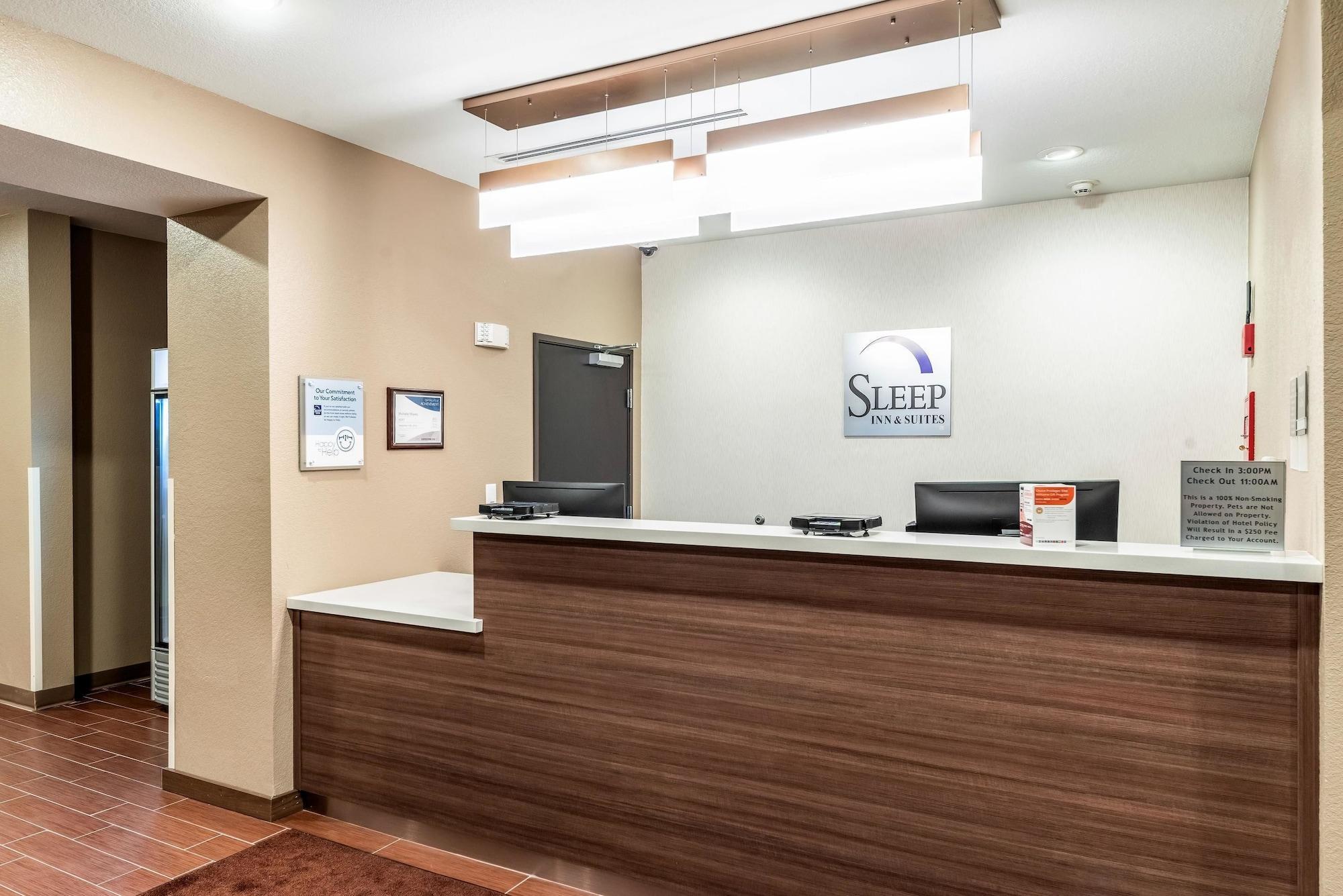 Vista Lobby Sleep Inn & Suites Fort Worth - Fossil Creek