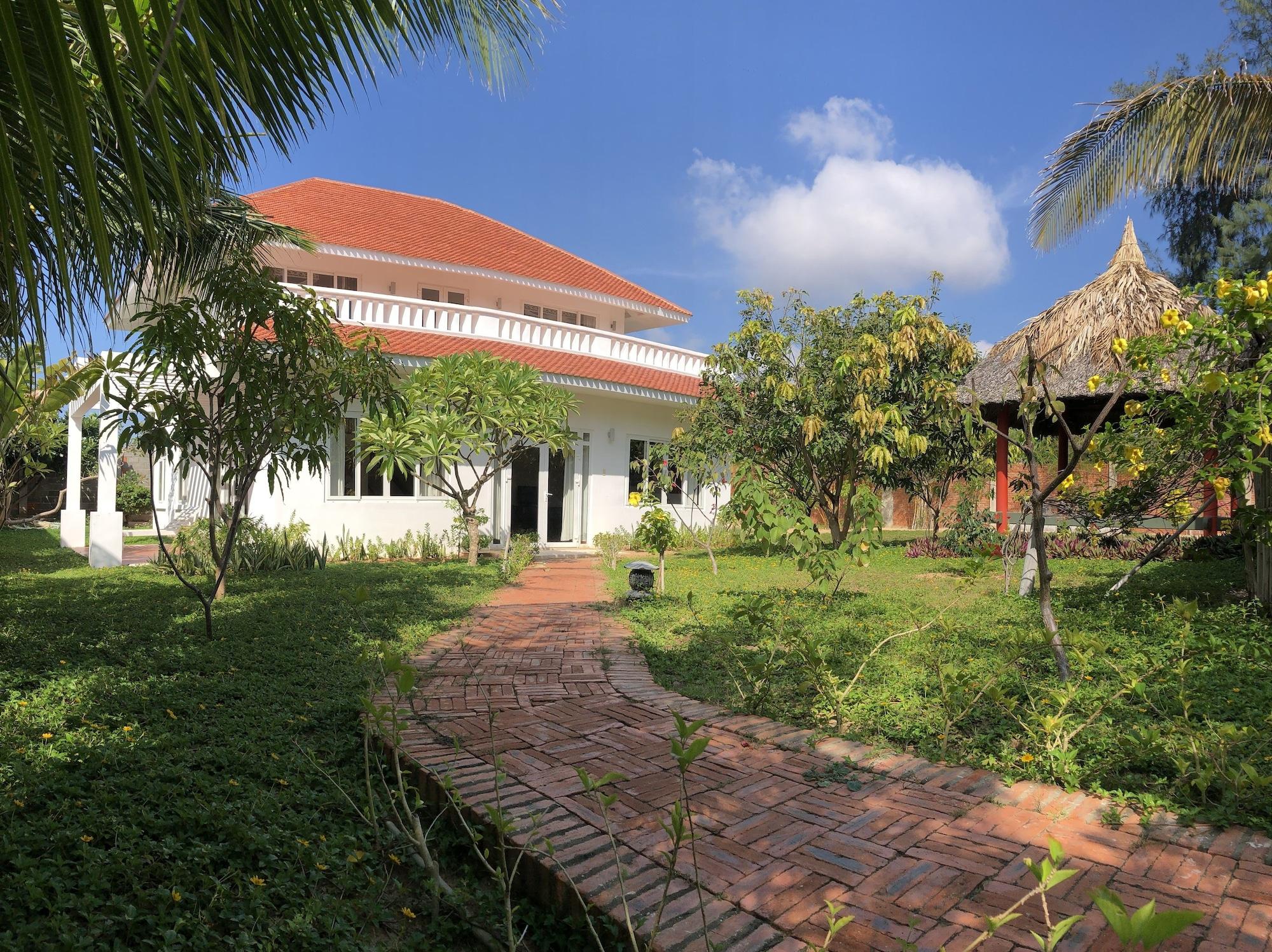 Vista Exterior Full Moon Village