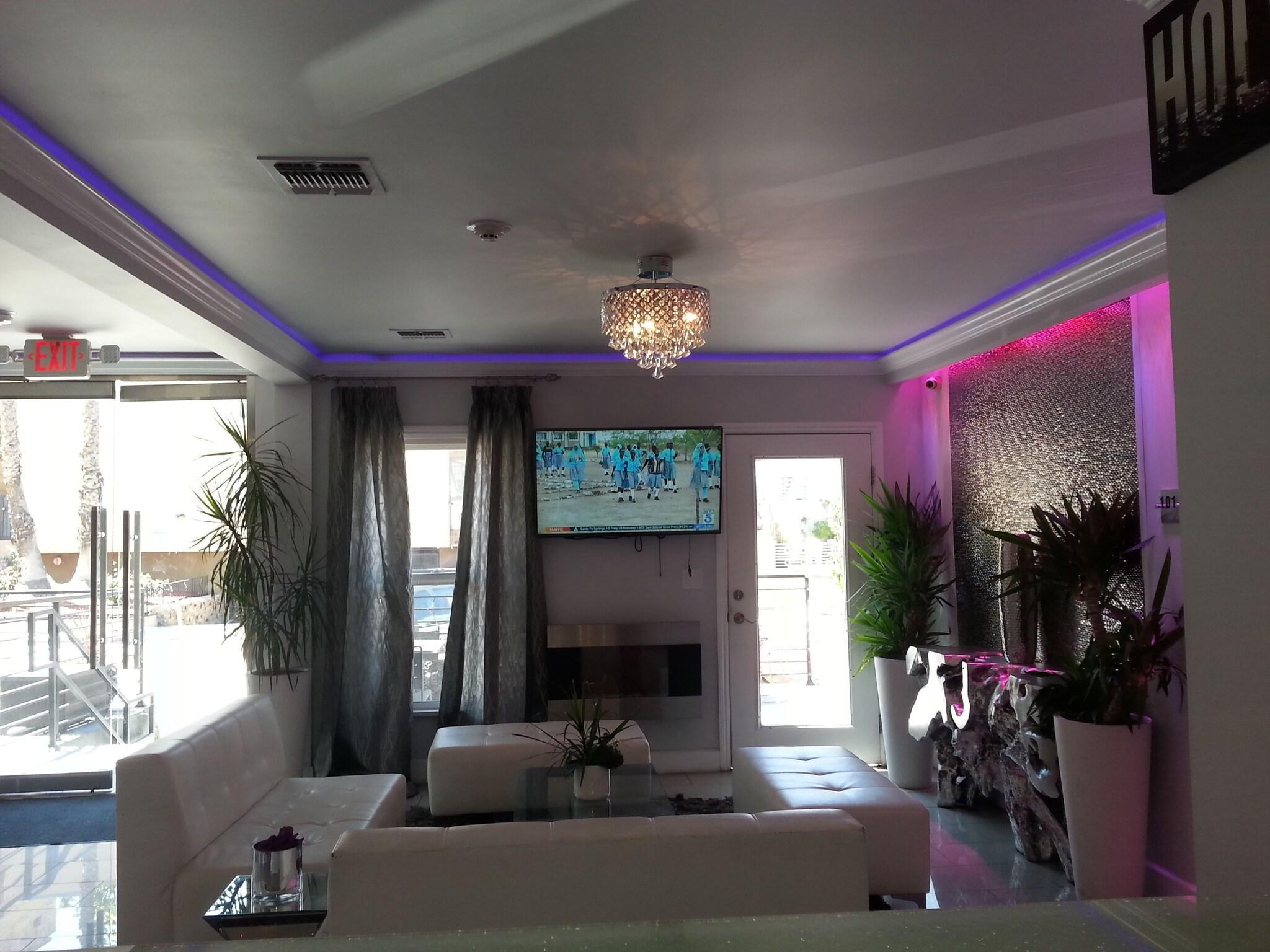 Vista Lobby Hollywood VIP Hotel