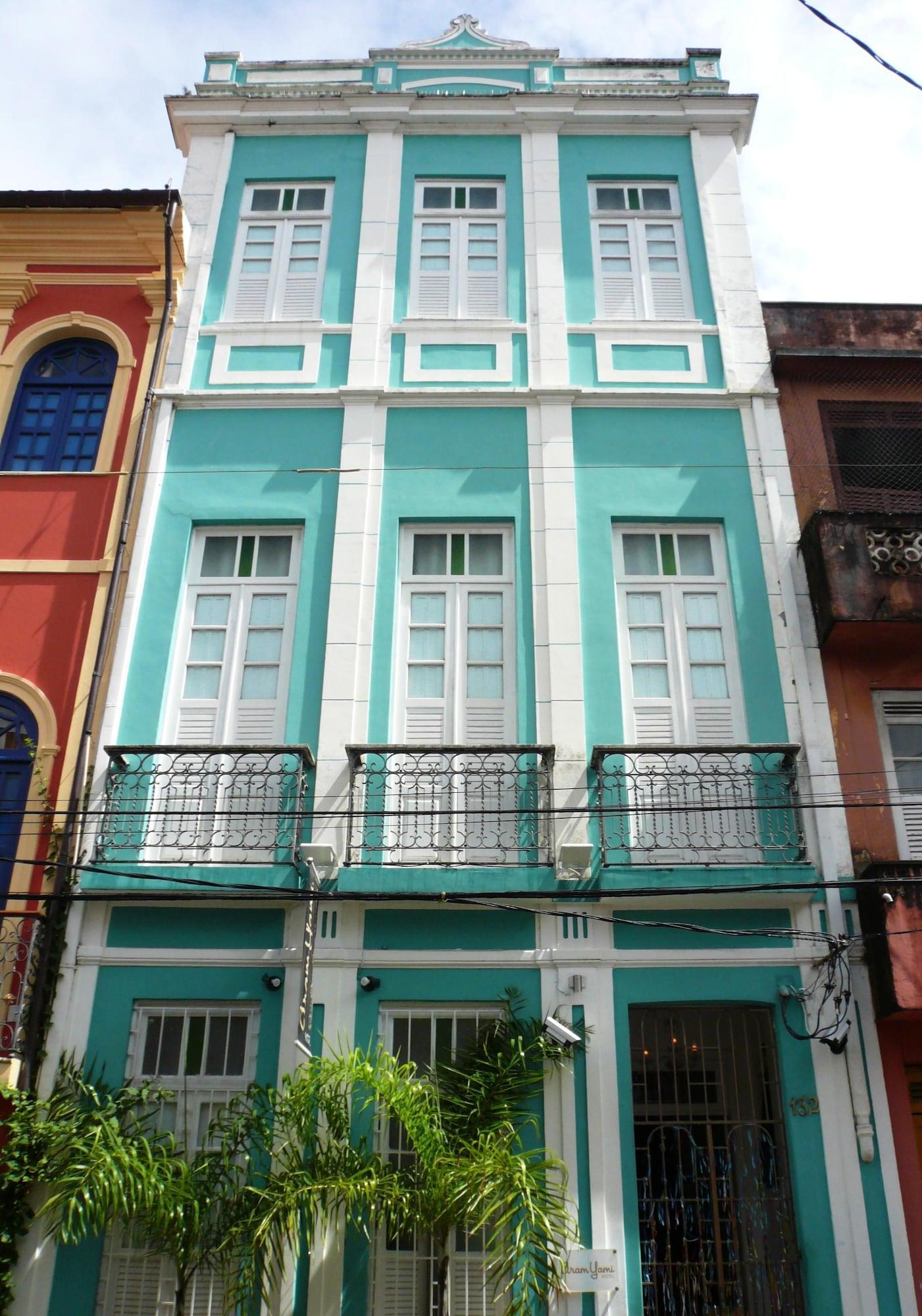 Vista Exterior Aram Yami Hotel