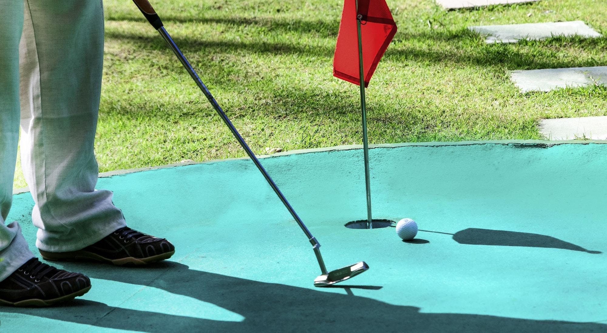 Campo de Golf ibis Styles Macon Centre
