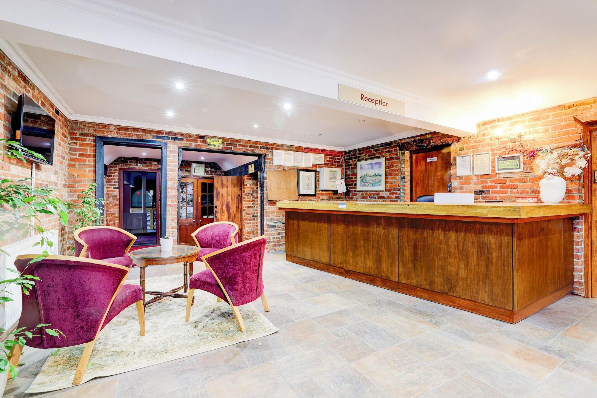 Vista Lobby OYO The Rivenhall Hotel in Witham, Chelmsford