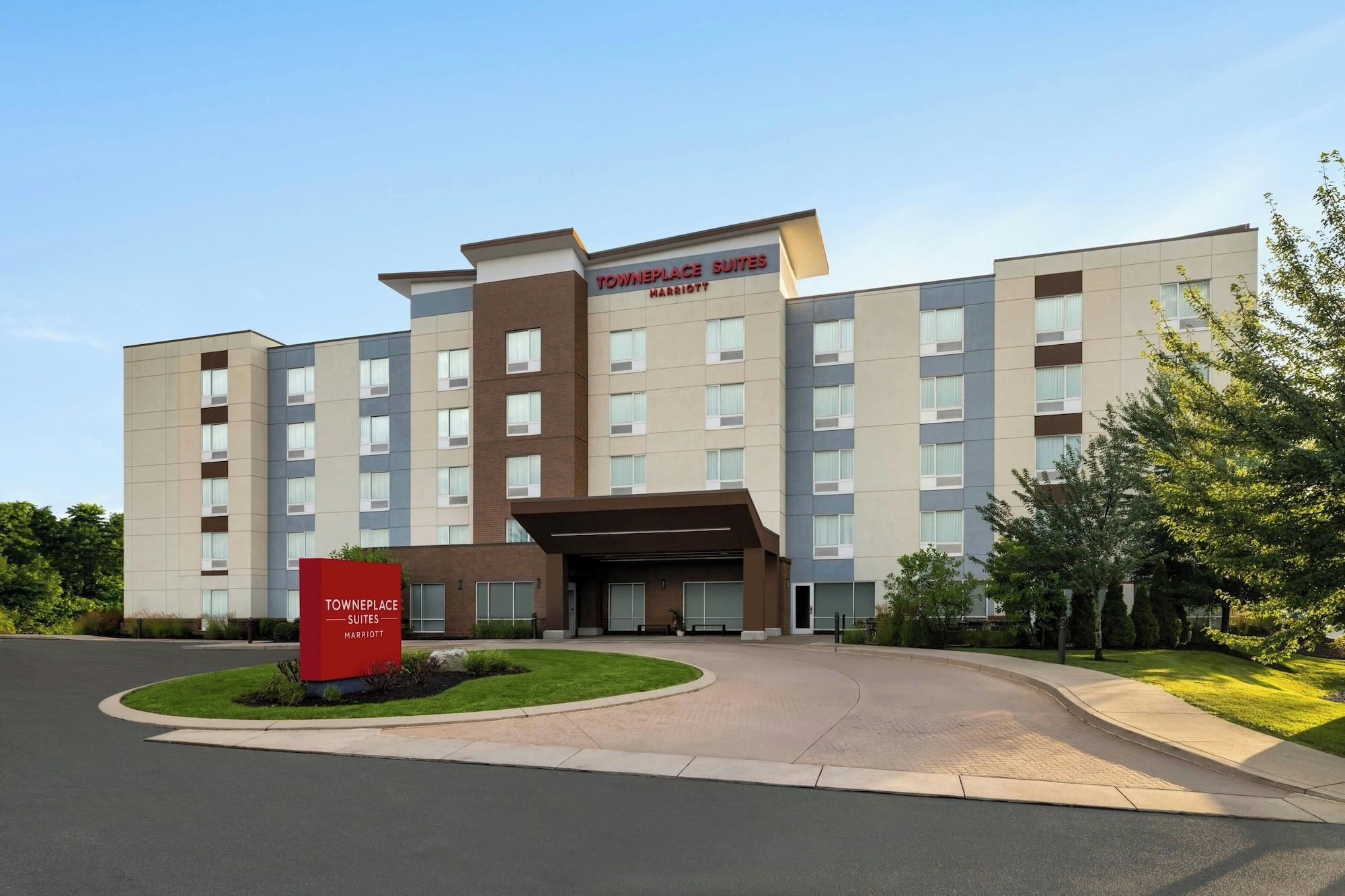 Vista Exterior TownePlace Suites by Marriott Pittsburgh Harmarville