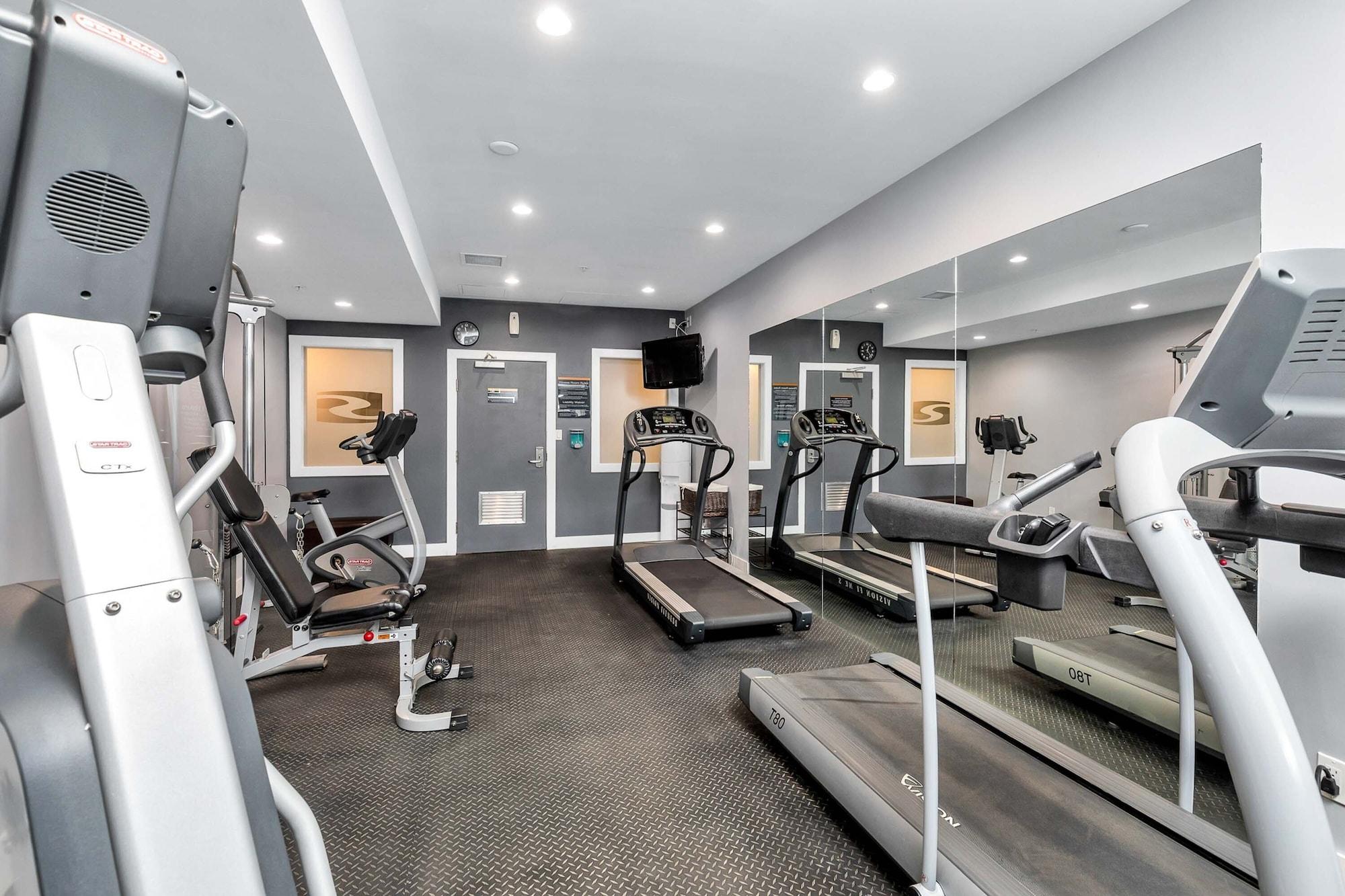 Gimnasio Sandman Hotel Grande Prairie