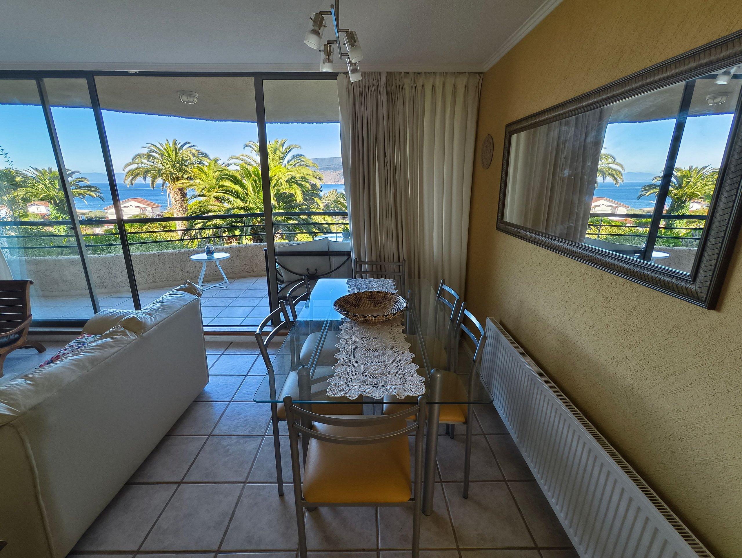 Comodidades del Alojamiento Amplio y hermoso departamento con vista al mar