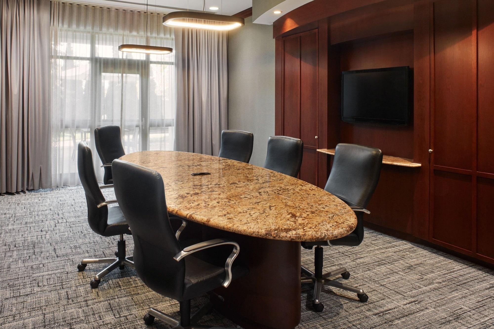 Sala de Reuniones Courtyard by Marriott Mississauga - Airport Corporate Centre West