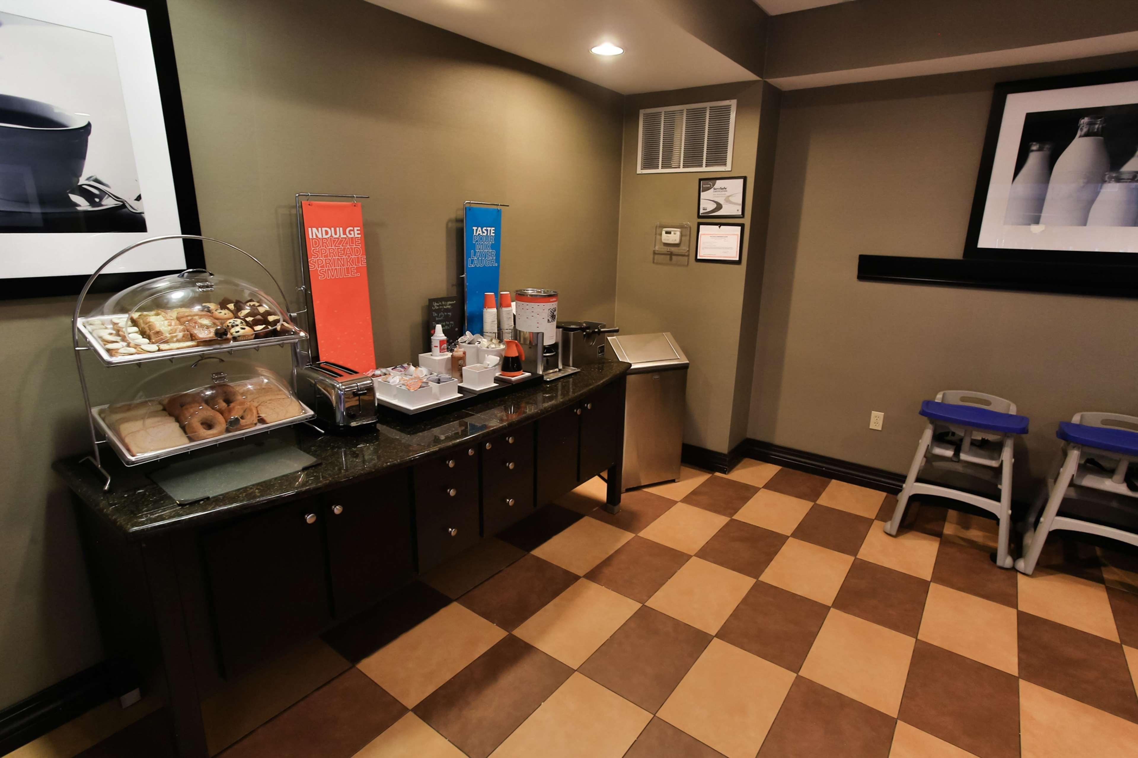 Restaurant Hampton Inn & Suites Middlebury