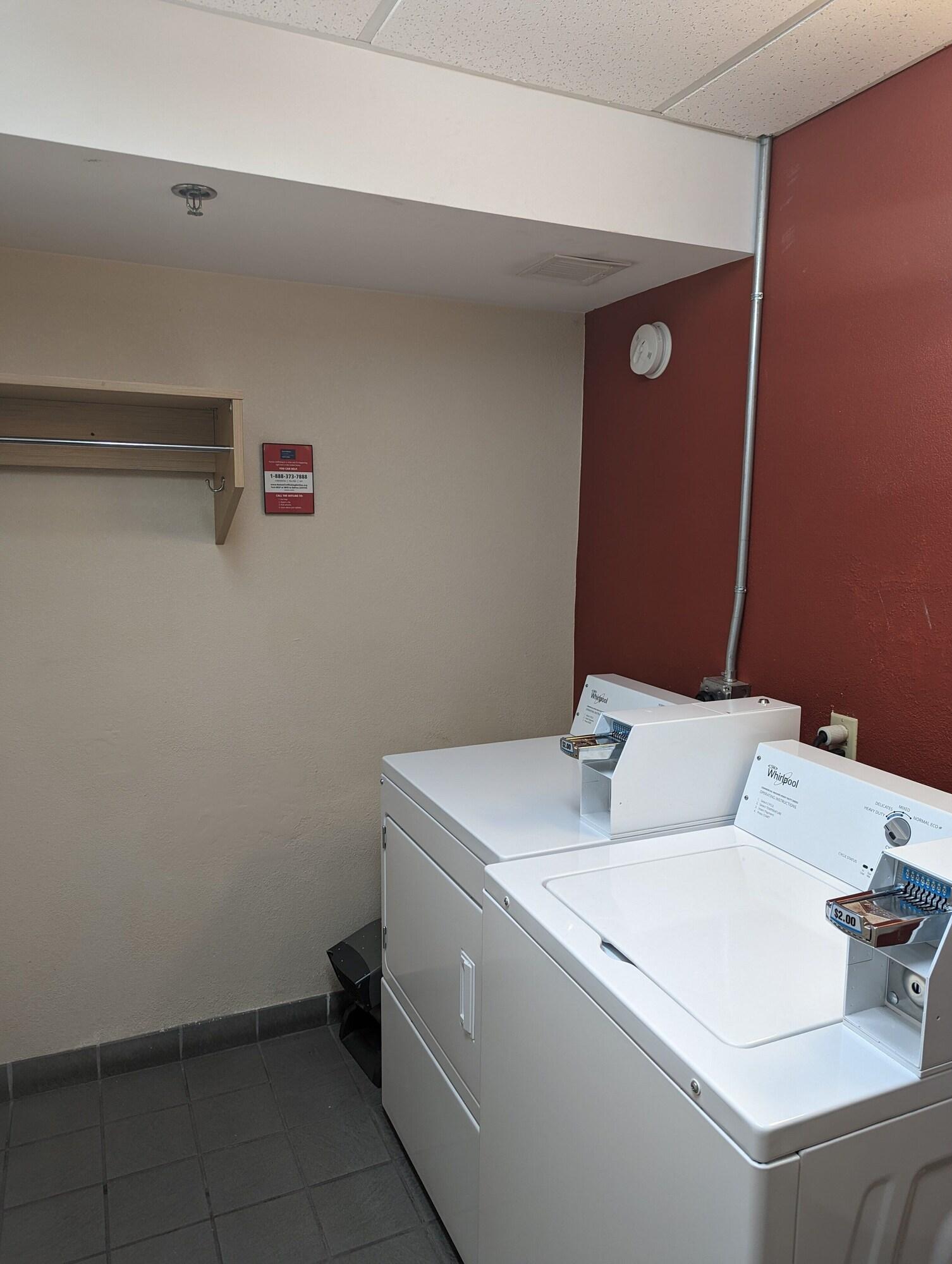 Comodidades del Alojamiento Red Roof Inn San Antonio - Airport