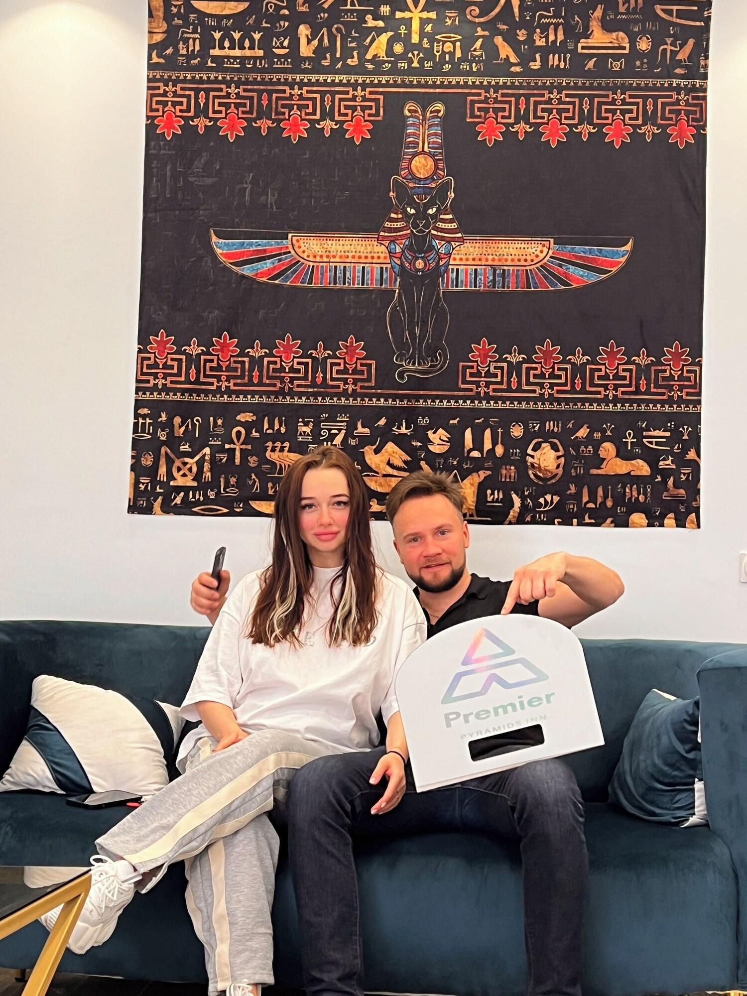 Vista Lobby Premier Pyramids Inn