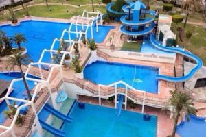 Alquiler Vacacional - Benal Beach resort Benalmadena Malaga pools and slides wifi parking,