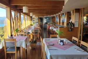 Alojamiento - Hotel Hosteria Entre Lagos