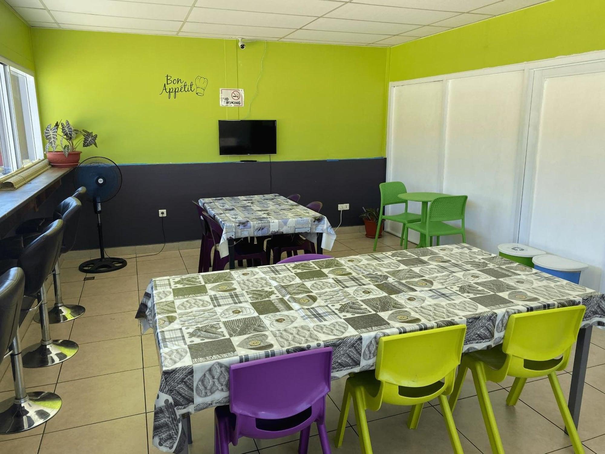 Restaurant Mahana Lodge Hostel & Backpacker