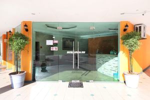 Alojamiento - OYO 89499 Rest House Temerloh