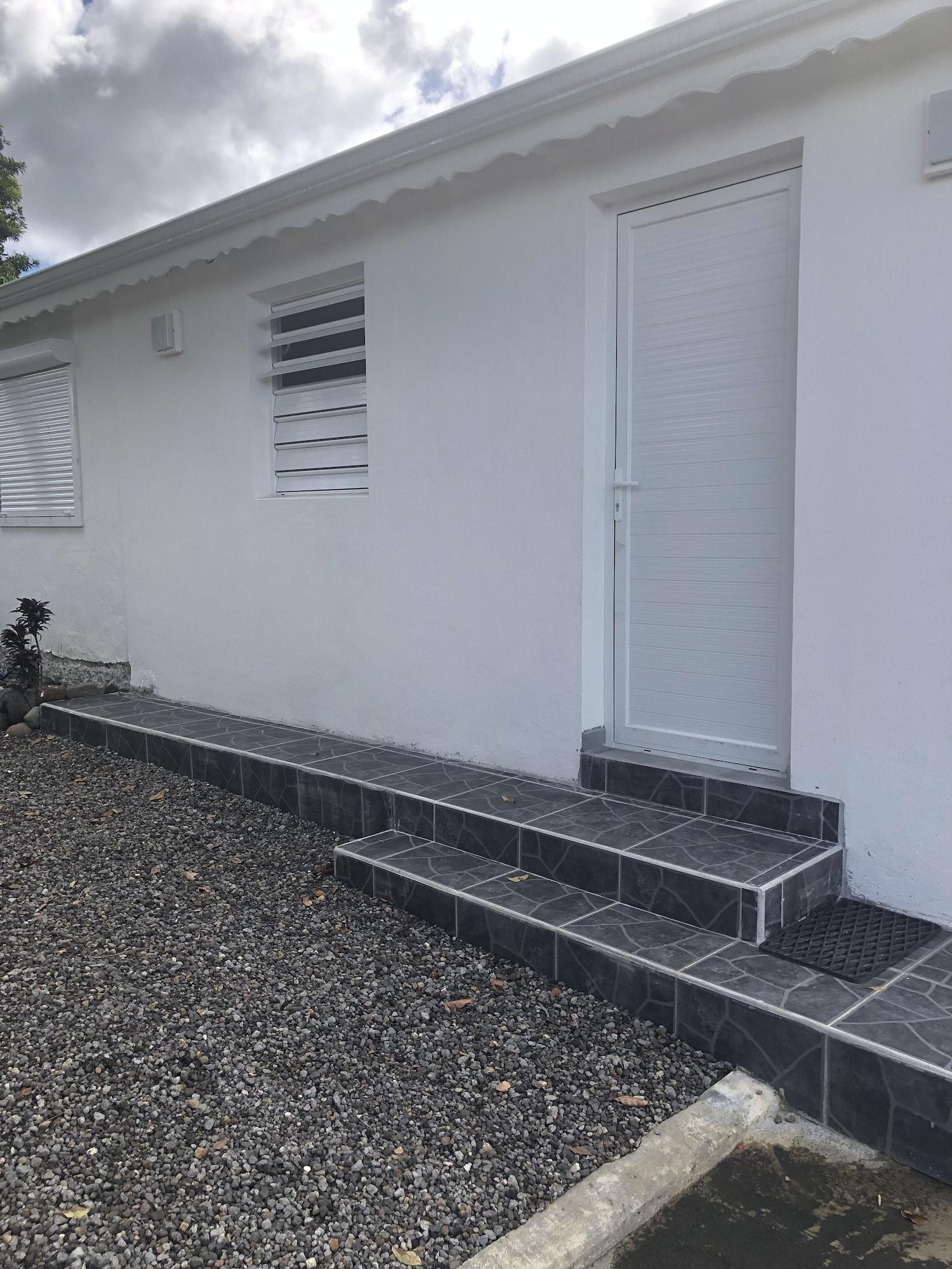 Vista Exterior Belcourtex