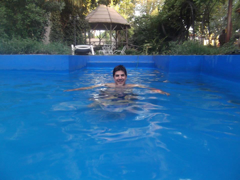Vista Piscina Posada Chalet de Bassi