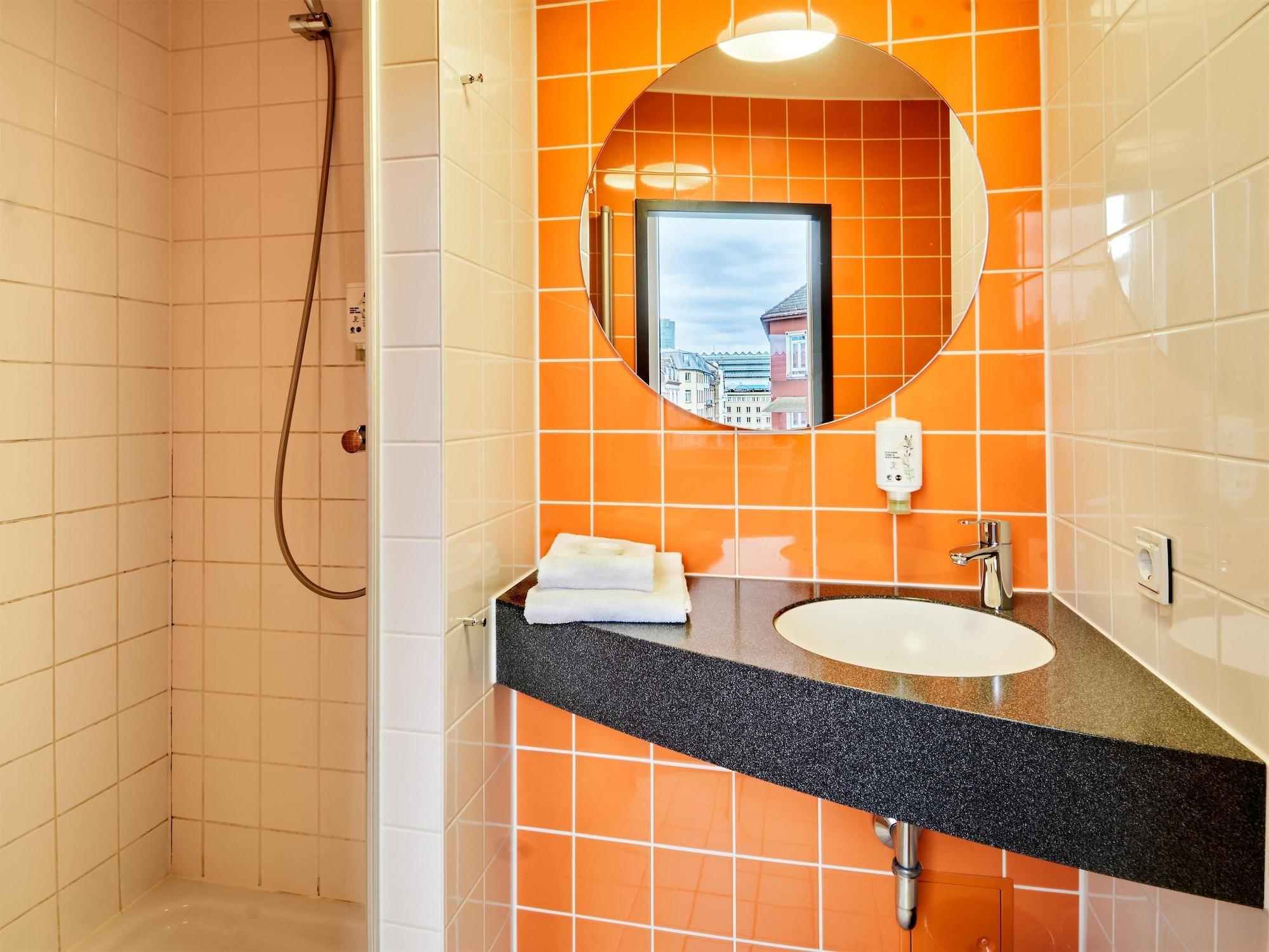 Equipamiento de Habitación B&B Hotel Frankfurt-Hbf