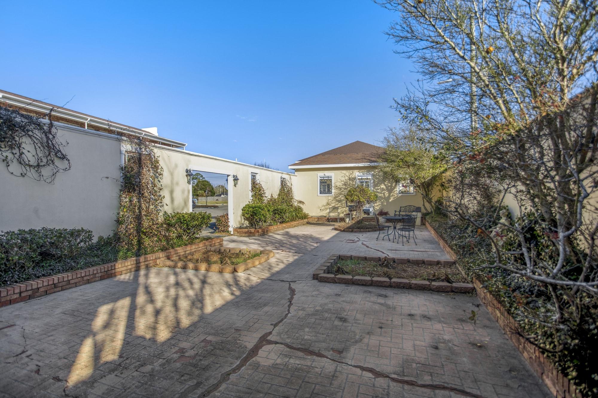 Vista Exterior Edgewater Inn