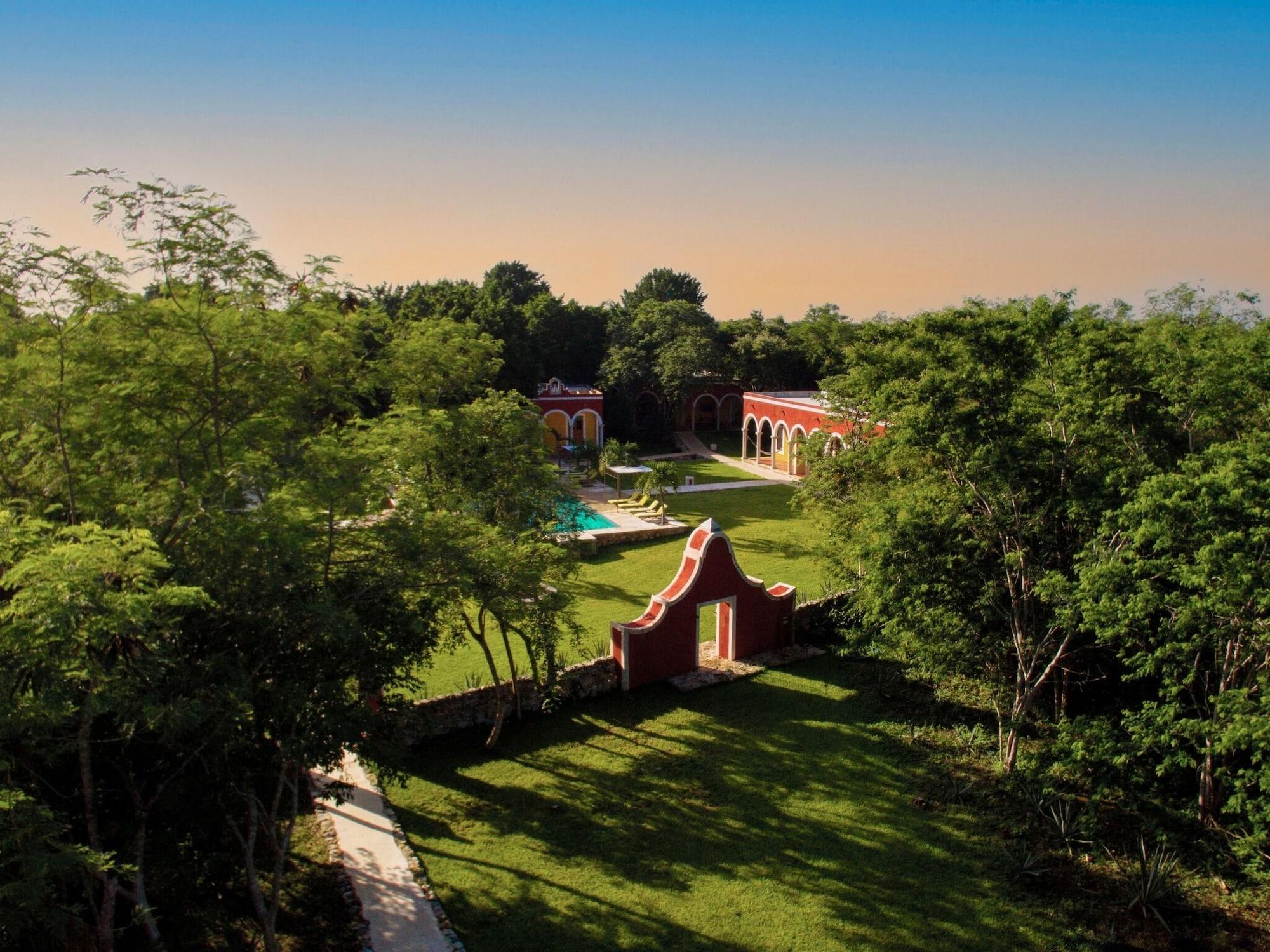 Vista Exterior Hotel Hacienda Ticum