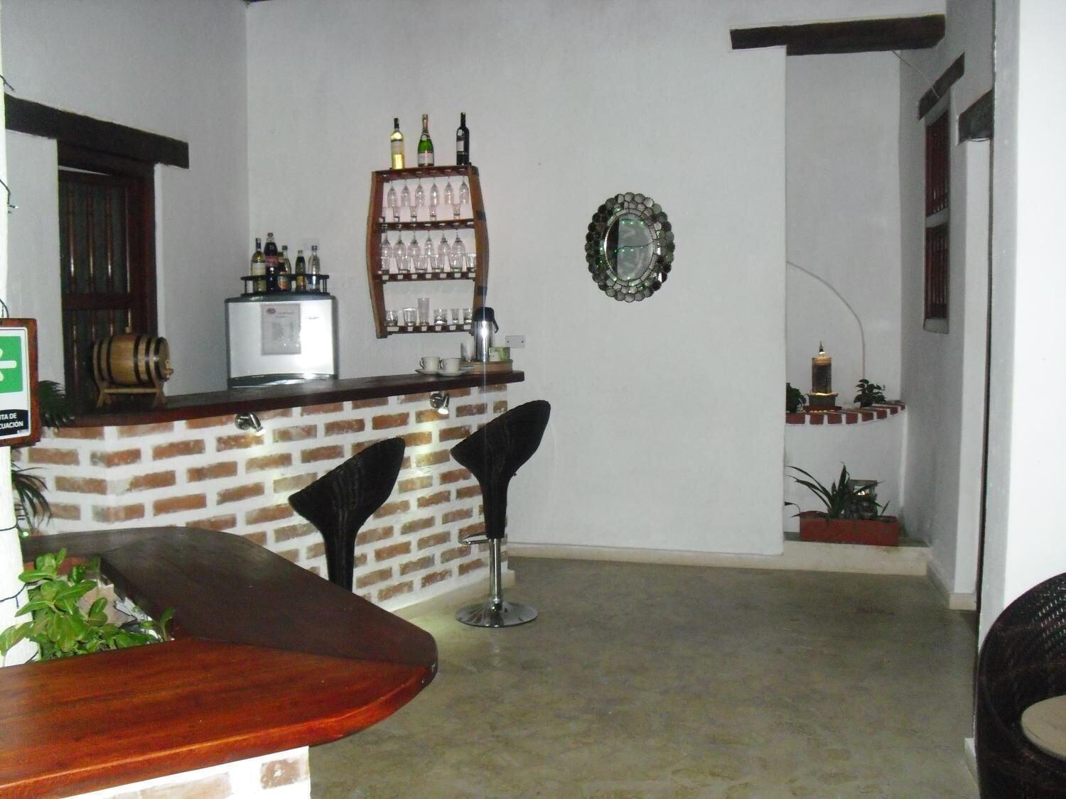 Bar/Salón Casa Abril II