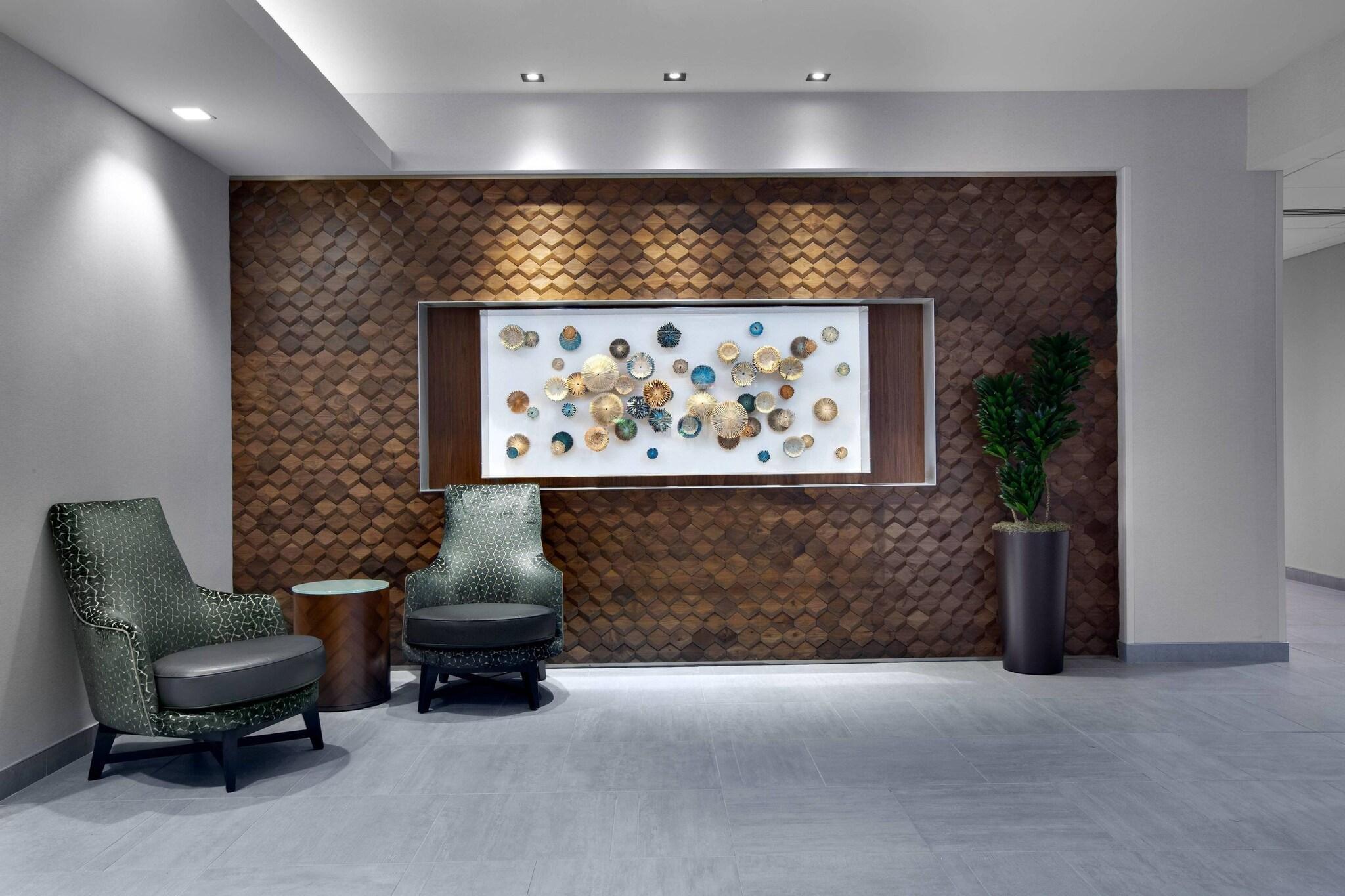 Vista Lobby Courtyard by Marriott Knoxville Downtown