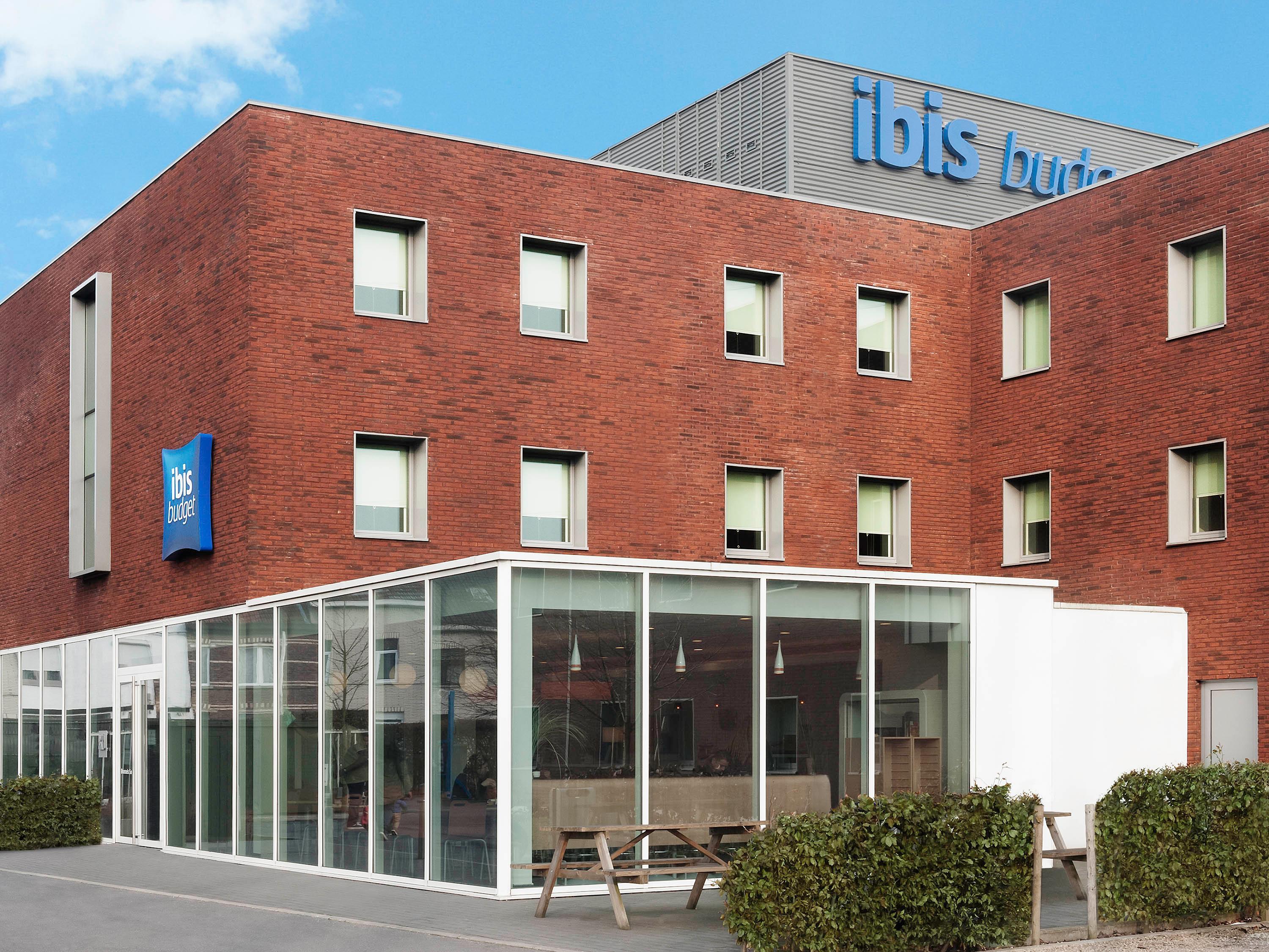 Varios ibis budget Brussels South Ruisbroek