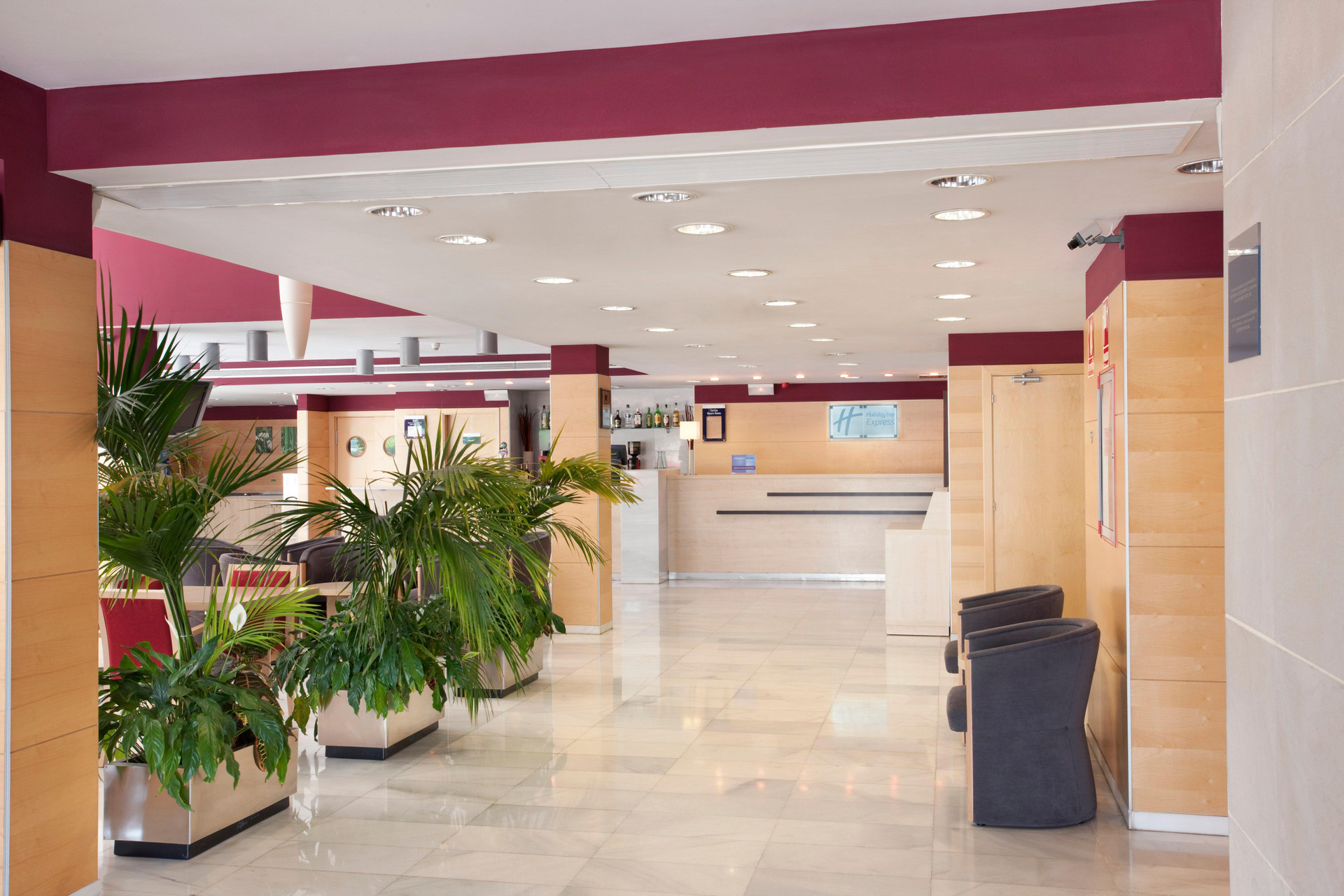 Vista Lobby Holiday Inn Express Madrid-Alcorcón by IHG